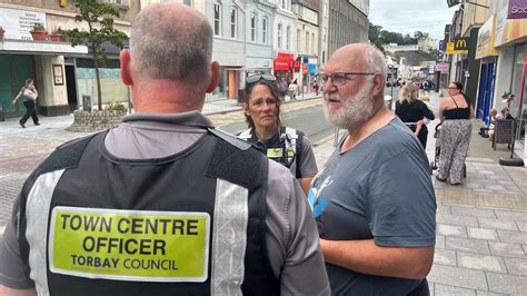 Torquay street drinking crackdown takes zero tolerance approach - BBC News