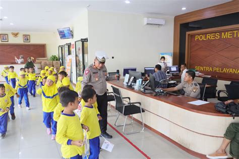 Media Budaya Indonesia Polisi Sahabat Anak Memberikan Edukasi Dan