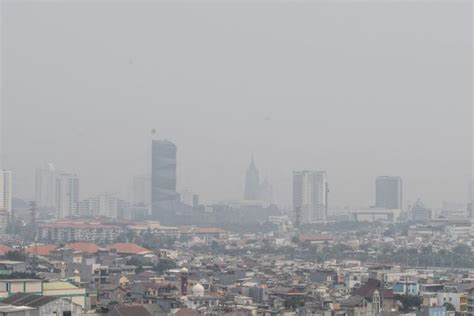 Jakarta Air Pollution Crisis