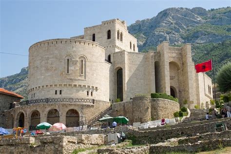 Von Tirana Ganztägige Tour durch Kruja ein historischer Kurzurlaub