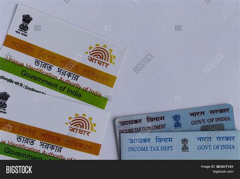 Details 200 Aadhar Card Background Abzlocal Mx