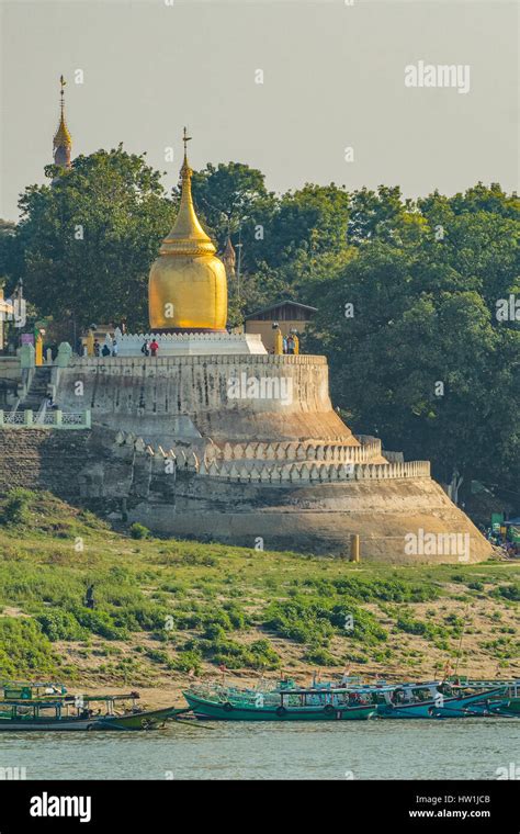 Bupaya Pagoda in Bagan Stock Photo - Alamy