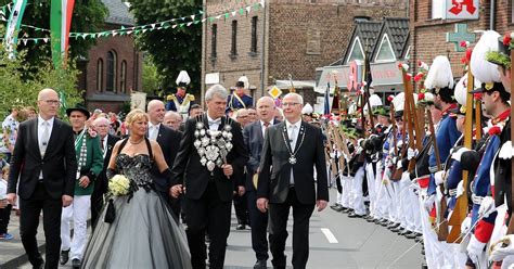 Grevenbroich Neukirchener Sch Tzen Feiern