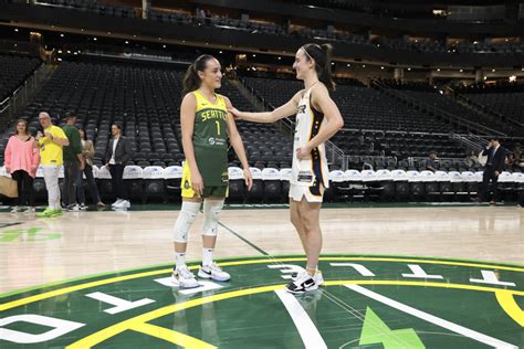 With Visa Issue Solved Seattle Rookie Nika Muhl Makes Wnba Debut