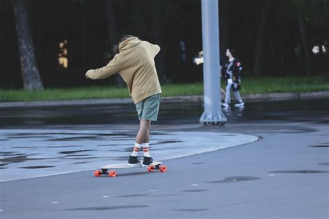 Скейт-тренировки в Москве - Surf Discovery - русская школа серфинга на Бали