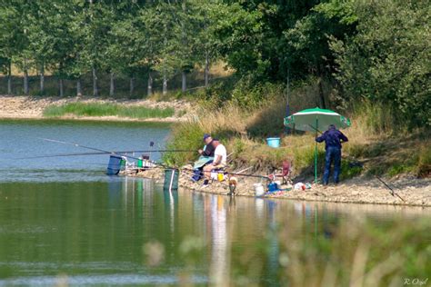 Camping Avec Pêche En Vendée étang Sur Place