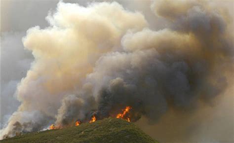 J Venes Se Encuentran Atrapados Por Incendio En Valle Argentino