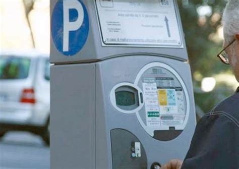 Strisce Blu E Parcheggi A Pagamento Da Domani Si Torna A Pagare Il