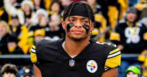 Steelers Have Discussed Using QB Justin Fields To Return Kickoffs