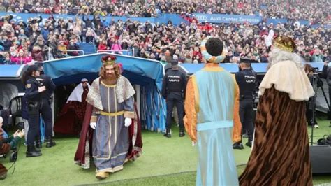 Los Reyes Magos llegarán a Zaragoza en helicóptero para despedir la