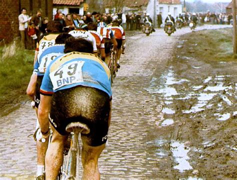 1975 Paris Roubaix Curved Backs Over The Stones A Mud Day Flickr