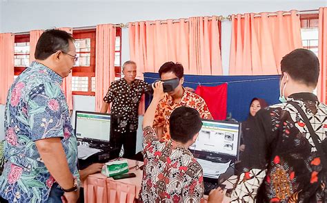 Inovasi Baru Disdukcapil Siswa Di Pamekasan Bisa Bikin KTP Di Sekolah