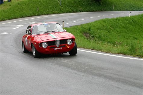 Alfa Romeo Giulia Sprint Gt Technical Details History Photos On