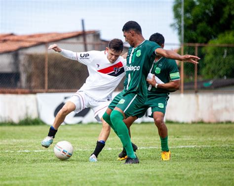 Ferroviário estreia no Campeonato Cearense diante do Floresta no PV