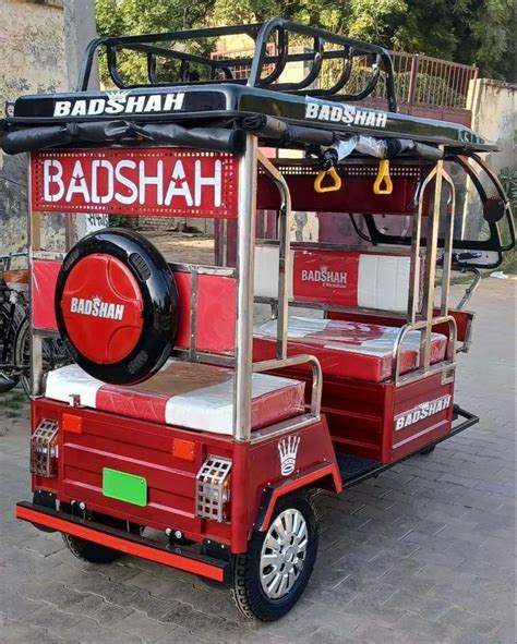 Badshah Red Smart Ss E Rickshaw Vehicle Capacity 41driver At Rs