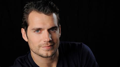 Henry Cavill como James Bond