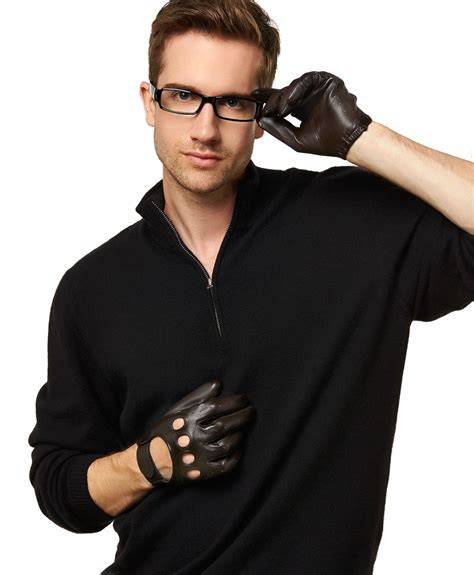 Men Wearing Leather Gloves Leather Gloves Leather How To Wear