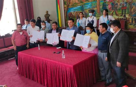 Municipios De Tarija Y Uyuni Firman Acuerdo De Hermanamiento Para