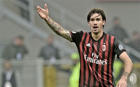 Romagnoli Returns To Full Fitness As AC Milan Eye Europa League Spot