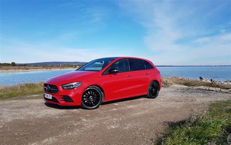 Photo 1 Essai Mercedes Classe B Rouge Essai Mercedes Classe B Ce