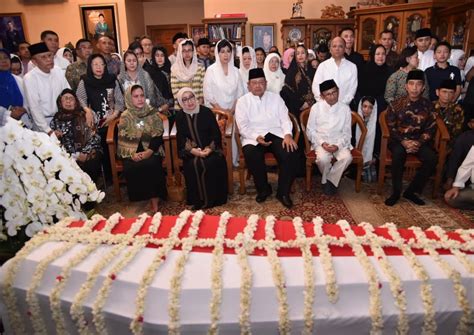 Sekretariat Kabinet Republik Indonesia Presiden Jokowi Dan Ibu Negara