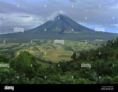 Mayon Volcano Near Legazpi City Legazpi Luzon Island Philippines