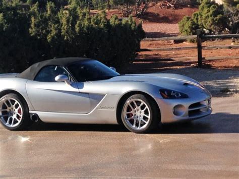 Dodge Viper 2004