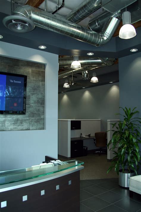 Land Interest Corporate Office - Irvine, CA - Toblesky Green Architects