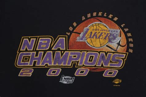 2000 NBA Champions Los Angeles Lakers Graphic T-shirt - Gem