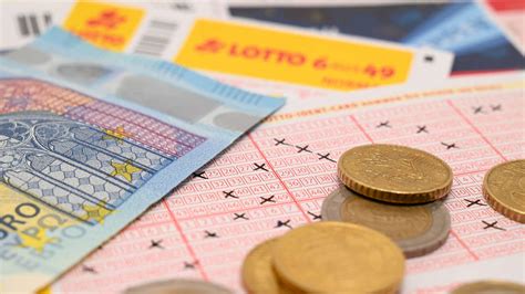 Lotto Jackpot Geknackt Spieler Aus Nrw Sahnen Millionen Gewinn Ab