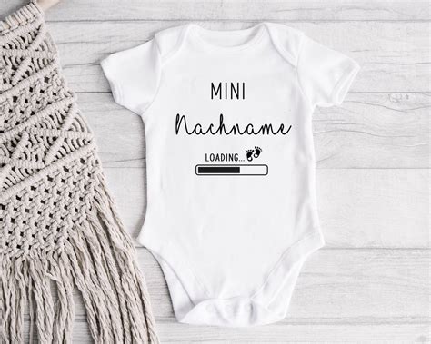 Babybody Mini Nachname Loading Schwangerschaftsverkündung Etsy de