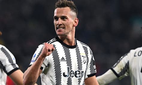 Juventus Infortunio Milik Novit Sul Rientro Del Polacco