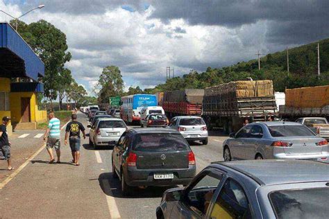 Protesto De Caminhoneiros Em MG Estado De Minas