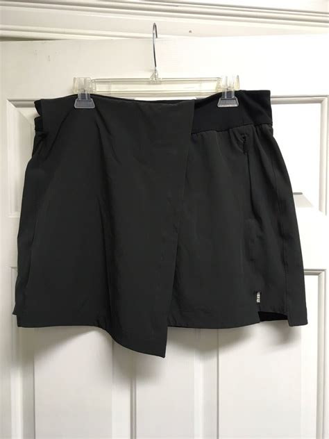 Rei Co Op Black Skort Skirt Diagonal Hem Pull On Larg Gem