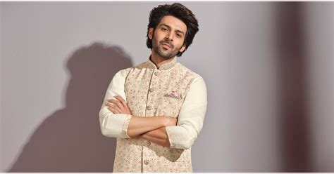 Kartik Aaryan Fashion : Bhool Bhulaiyaa And Best 5 Looks