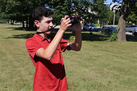 Plane-spotting near Mitchell Airport, Milwaukee's underrated activity