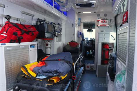 Ambulance inside. How does paramedics ambulance looks inside 22745032 ...