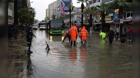 Denizli De Sa Anak Mazgallar T Kand Cadde Ve Sokaklar Suyla Doldu