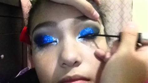 Maquillaje Azul Con Glitter Youtube