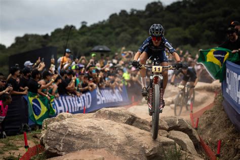 whoop uci mountain bike world series araxa   brazilian party