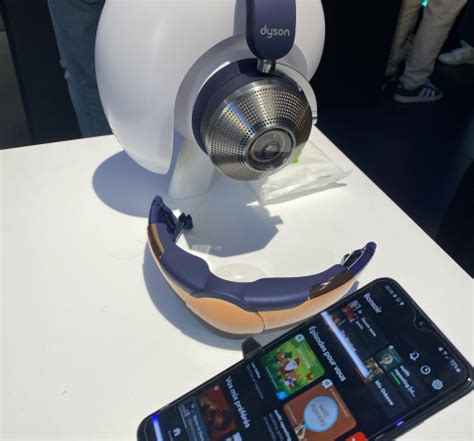 Dyson Zone Le Casque Audio Du Futur Purificateur D Air Et De Son