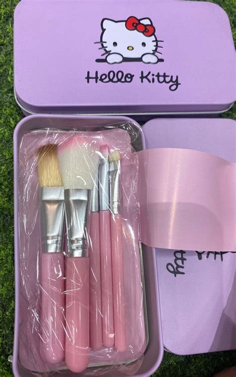 Plastic Hello Kitty Makeup Brushes, For Cosmetic, Packaging Type: Box at Rs 50/box in Faridabad