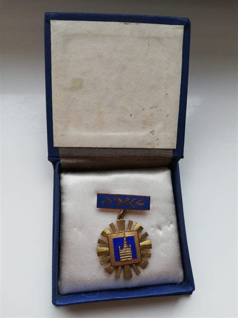 Stara Odznaka Honorowa Miasta Poznania Medal Prl Pozna D Biec Olx Pl