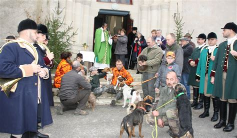 Dannevoux Messe de Saint Hubert et bénédiction des chiens