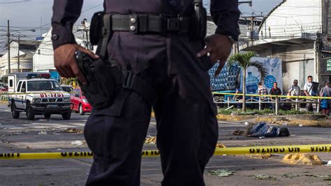 Presuntos Pandilleros Decapitan A Policía En El Salvador Telemundo