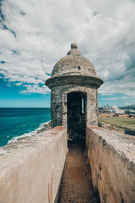 Puerto Rico Photo Gallery: Colorful Tropical Paradise - Anna Please