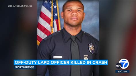 Off Duty Lapd Officer Idd As 1 Of 2 People Killed In Northridge Crash