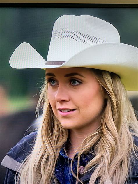 Pin By Joan Strouse On Heartland With Ty Heartland Amy Amber Marshall Riding Outfit