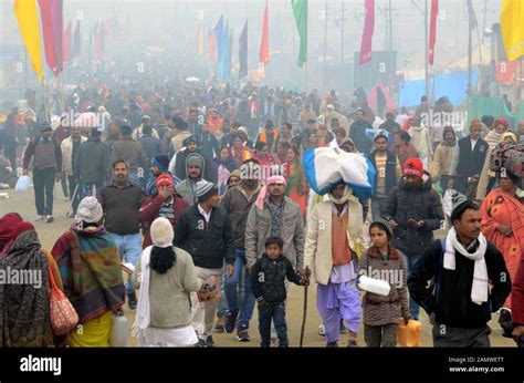 Allahabad Uttar Pradesh India Th Jan Allahabad Hindu