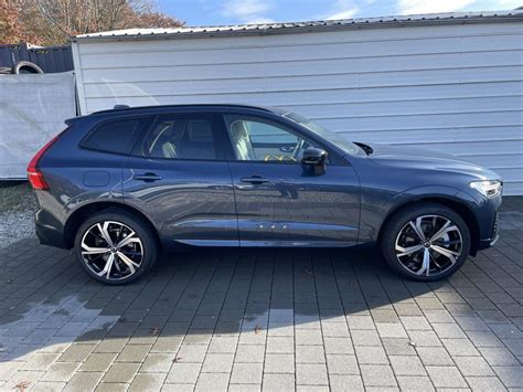 Volvo Xc60 Plus Dark B4 Mhev Hybrid Diesel 2wd Automatik Neuwagen